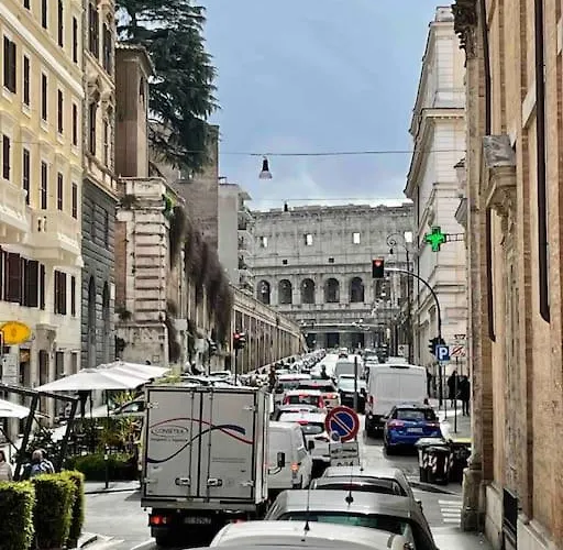 Apartment Bottega Augustea Duplex In Monti Rome